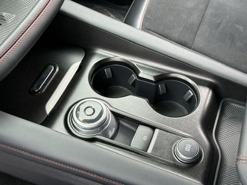 Used 2025 Ford Explorer ST image 19