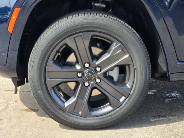 New 2027 Jeep Grand Cherokee Limited AWD/4WD image 7