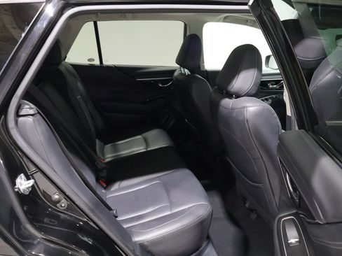 Used 2022 Subaru Outback Limited AWD/4WD image 19