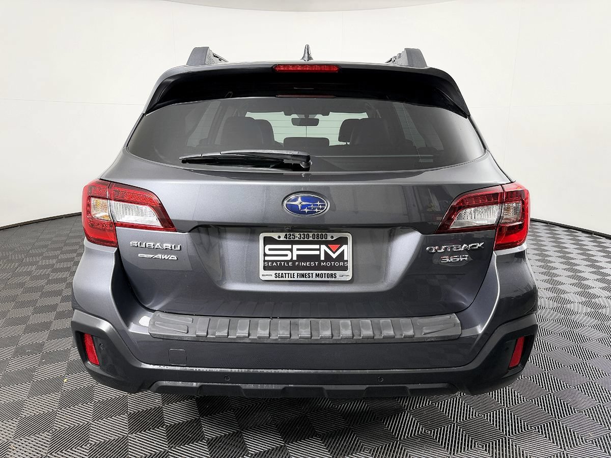 Used 2019 Subaru Outback 3.6R Limited AWD/4WD image 10
