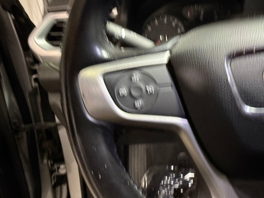 Used 2019 GMC Acadia SLE FWD image 23