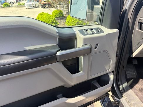 Used 2015 Ford F150 XLT w/ Equipment Group 301A Mid AWD/4WD image 7