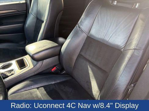 Used 2018 Jeep Grand Cherokee Altitude image 19