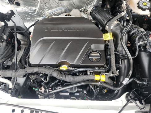 Used 2026 Chevrolet Trax LT image 32