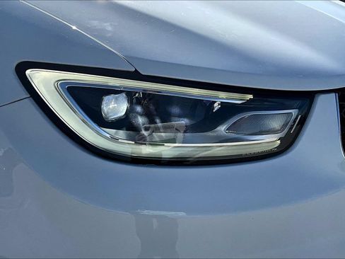 Used 2021 Chrysler Pacifica Touring-L AWD/4WD image 39