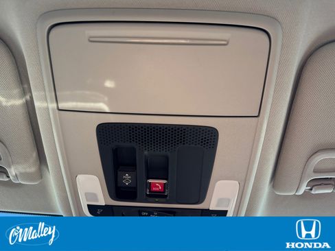 New 2025 Honda Accord SE image 24