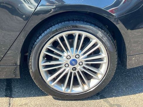 Used 2015 Ford Fusion SE w/ Equipment Group 202A AWD/4WD image 10