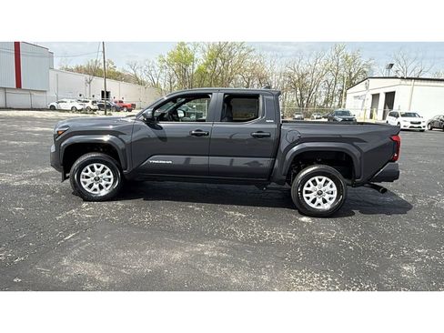 New 2026 Toyota Tacoma SR5 AWD/4WD image 4