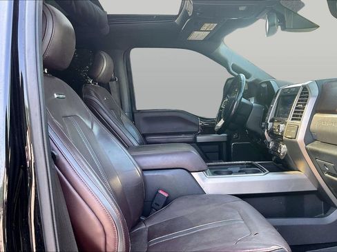 Certified 2017 Ford F250 Platinum w/ FX4 Off-Road Package AWD/4WD image 7