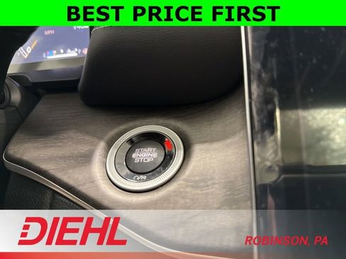 New 2025 Jeep Grand Cherokee L Limited image 31