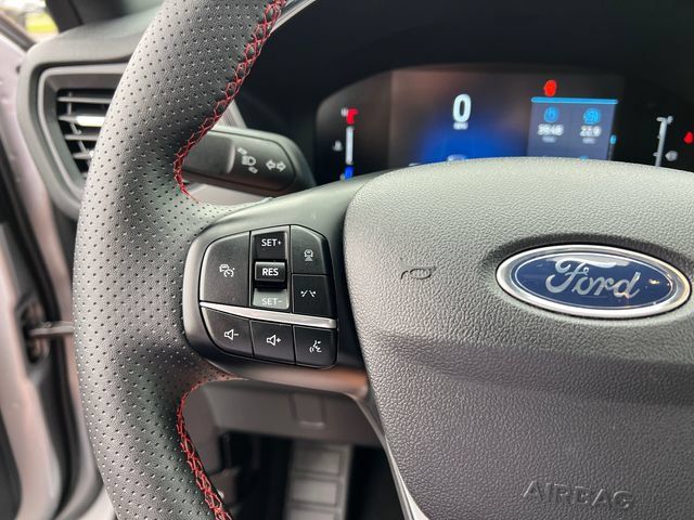 Certified 2024 Ford Escape ST-Line w/ Tech Pack #1 AWD/4WD image 16