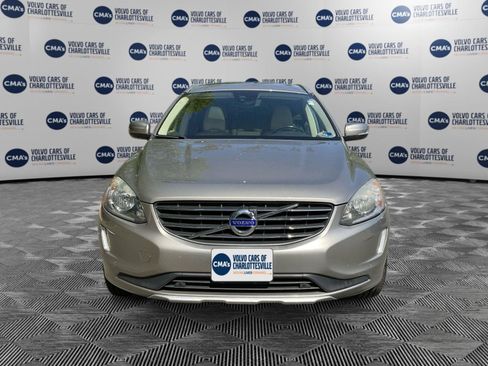 Used 2015 Volvo XC60 T6 w/ Proximity Package AWD/4WD image 8