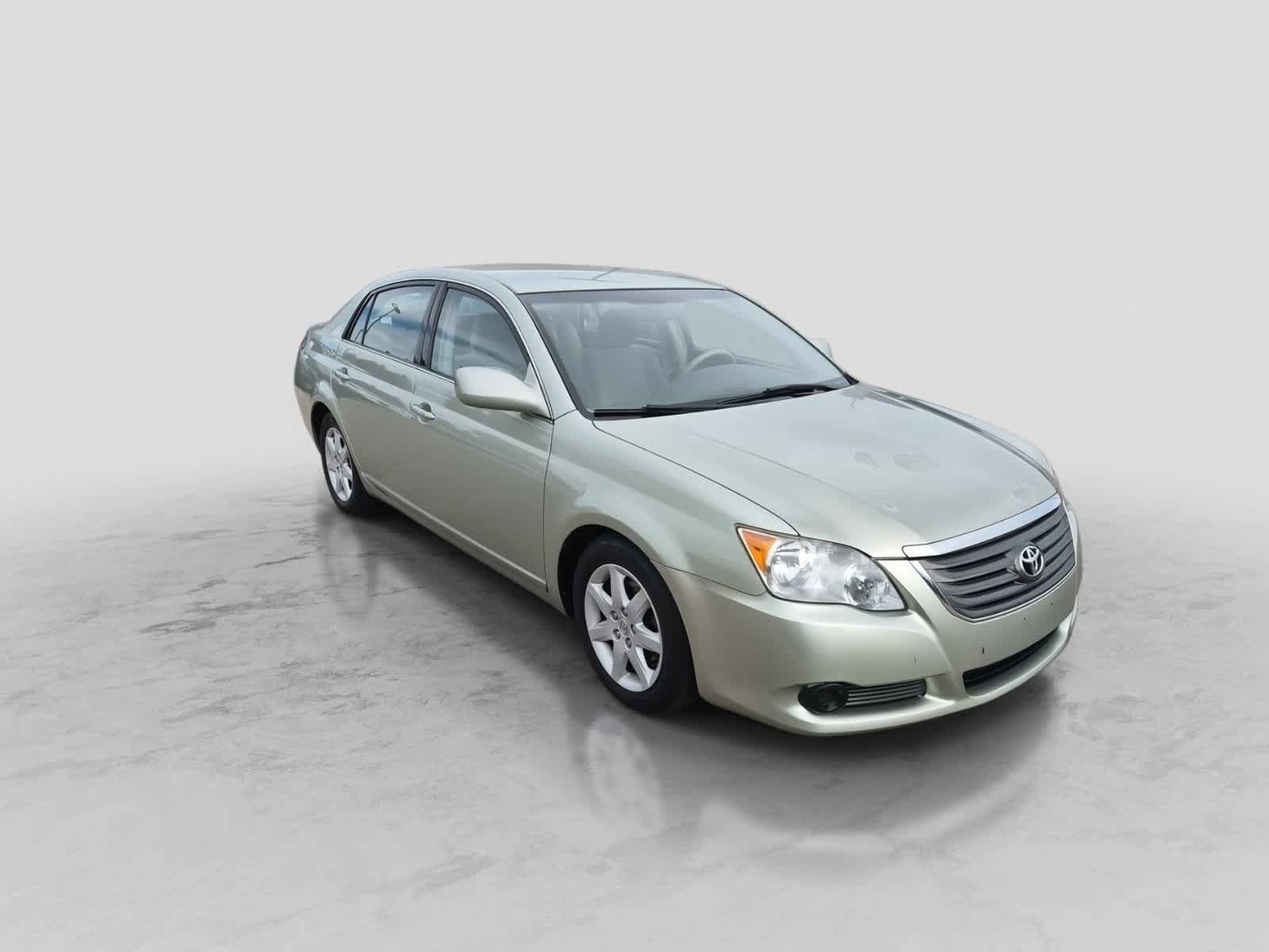 Used 2009 Toyota Avalon XL FWD image 2