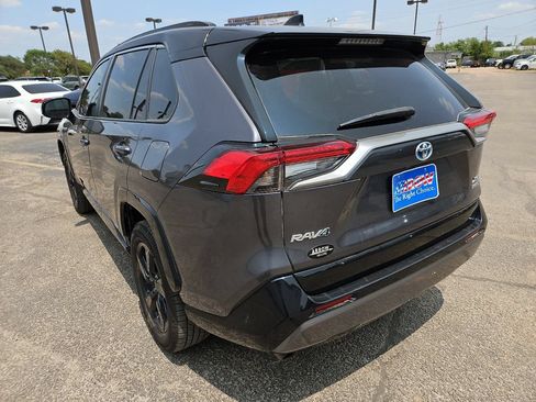 Used 2021 Toyota RAV4 XSE AWD/4WD image 8
