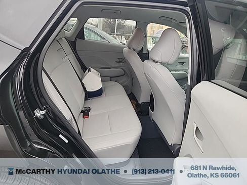 Used 2024 Hyundai Kona SEL image 4