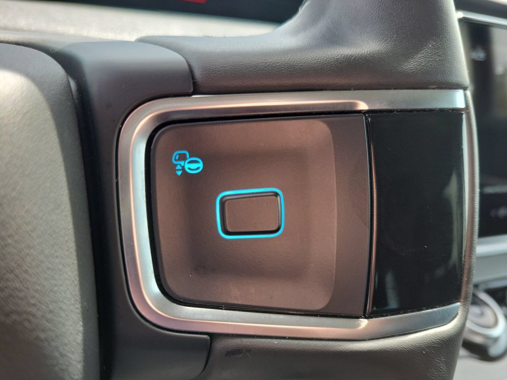 Used 2025 Ford Expedition Active RWD image 28