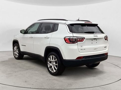 Certified 2022 Jeep Compass Latitude image 3