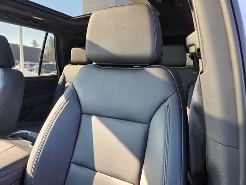 Used 2024 Chevrolet Tahoe Z71 w/ Luxury Package image 10