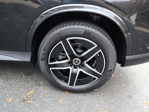 New 2026 Mercedes-Benz GLC 300 4MATIC image 9