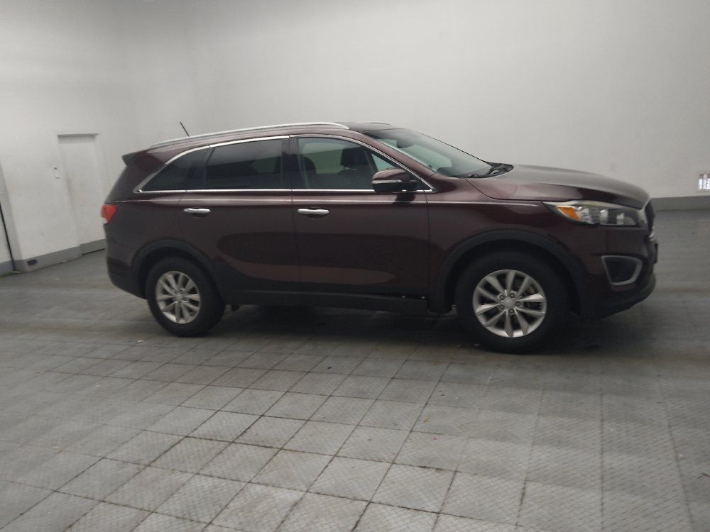 Used 2017 Kia Sorento FWD image 11