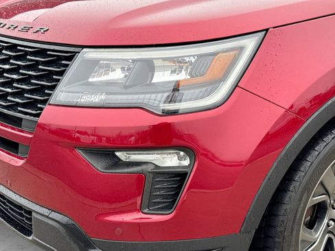 Used 2018 Ford Explorer Sport AWD/4WD image 9