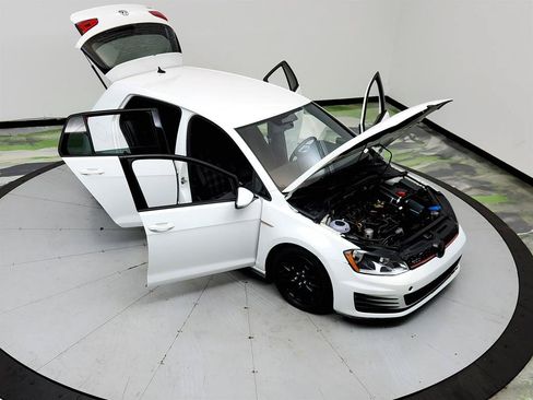 Used 2017 Volkswagen GTI S FWD image 35