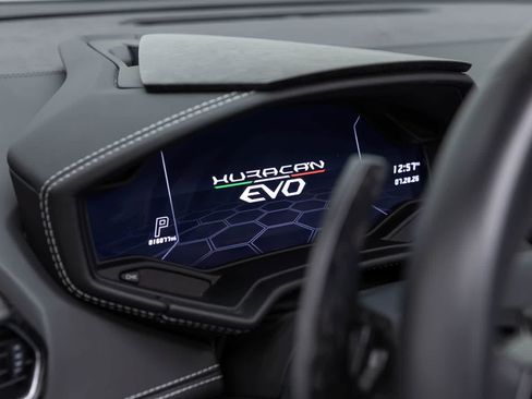 Used 2020 Lamborghini Huracan EVO AWD/4WD image 27