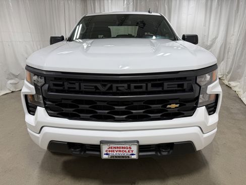 Used 2022 Chevrolet Silverado 1500 Custom image 2