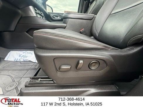 Certified 2024 Chevrolet Suburban RST w/ Luxury Package AWD/4WD image 11