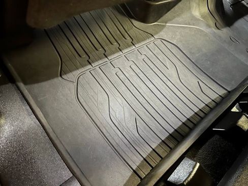 Used 2023 GMC Yukon XL SLT image 20