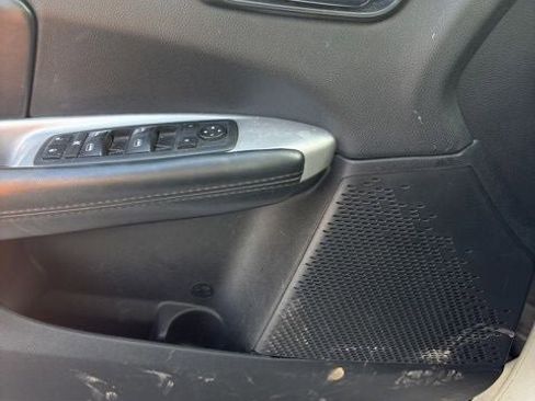 Used 2019 Dodge Journey SE w/ Connectivity Group image 16