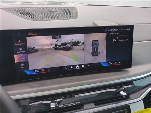 Certified 2026 BMW X7 xDrive40i AWD/4WD image 14
