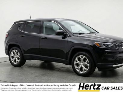 Used 2025 Jeep Compass Latitude