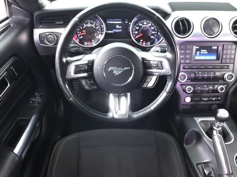 Used 2018 Ford Mustang GT image 29