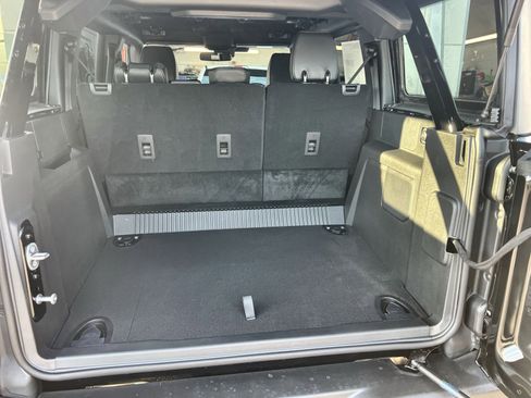 New 2025 Ford Bronco Outer Banks w/ Sasquatch Package image 26