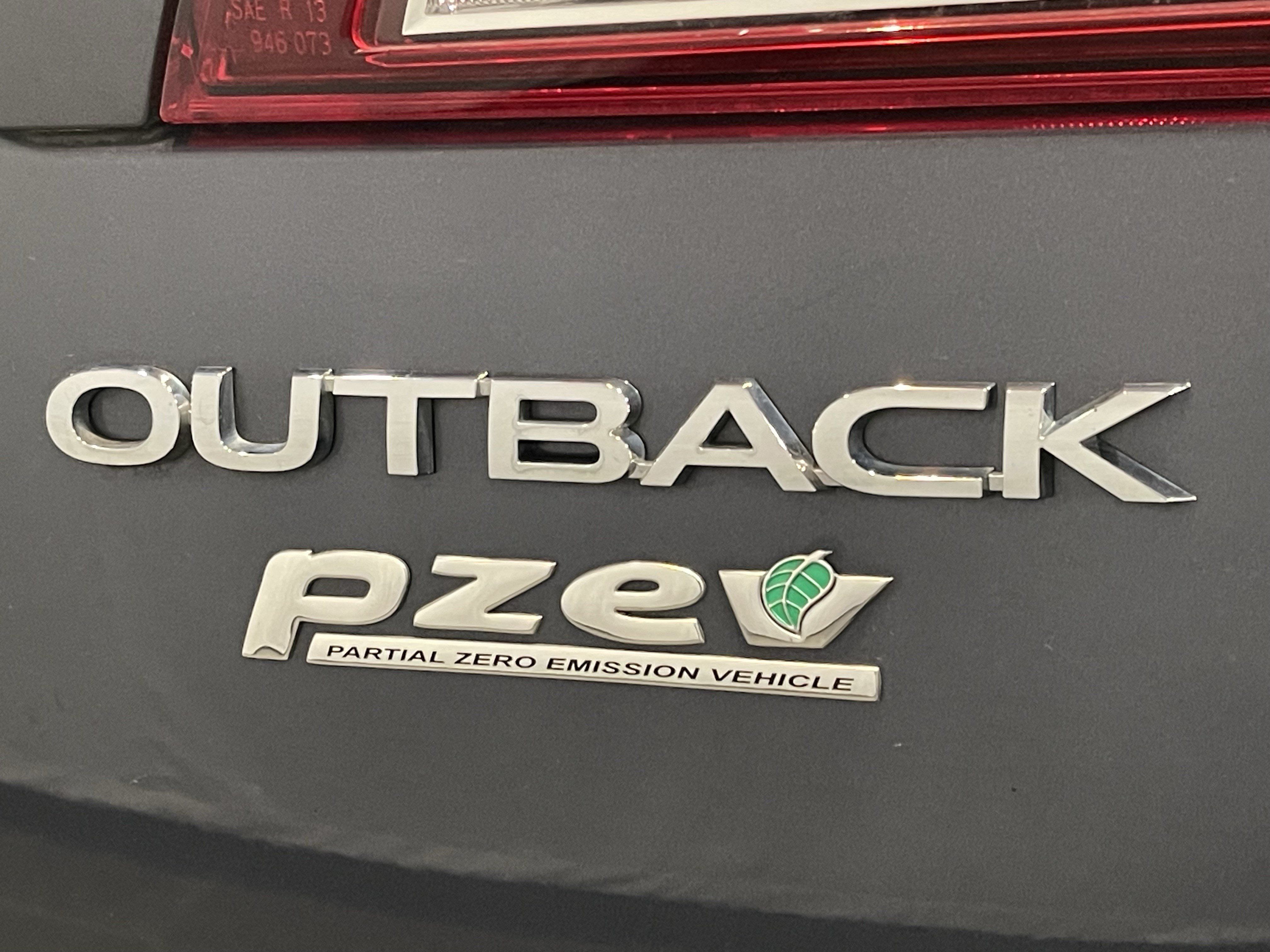 Used 2017 Subaru Outback 2.5i Premium AWD/4WD image 24