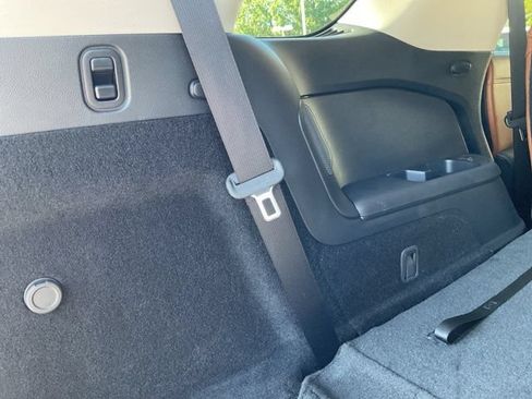 Used 2025 Nissan Pathfinder Platinum AWD/4WD image 13