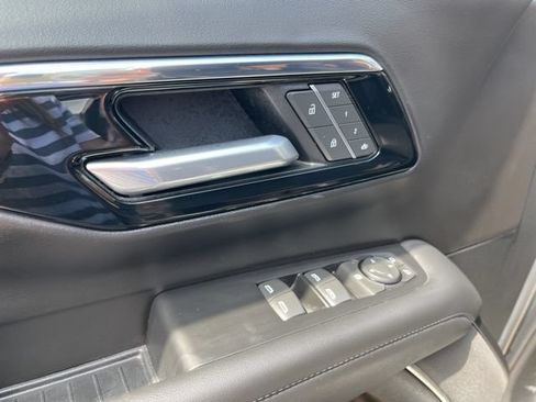 Used 2025 Chevrolet Tahoe Z71 AWD/4WD image 26