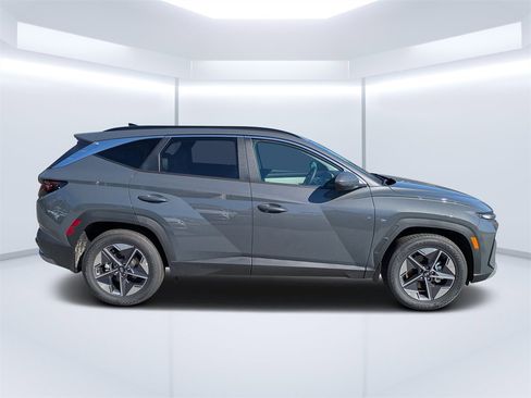 New 2026 Hyundai Tucson SEL image 2