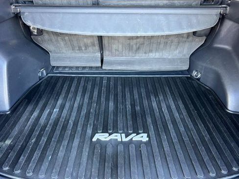 Certified 2021 Toyota RAV4 LE AWD/4WD image 16