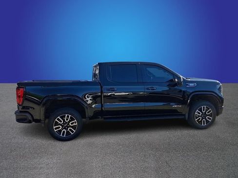 Used 2025 GMC Sierra 1500 AT4 w/ AT4 Premium Package AWD/4WD image 5