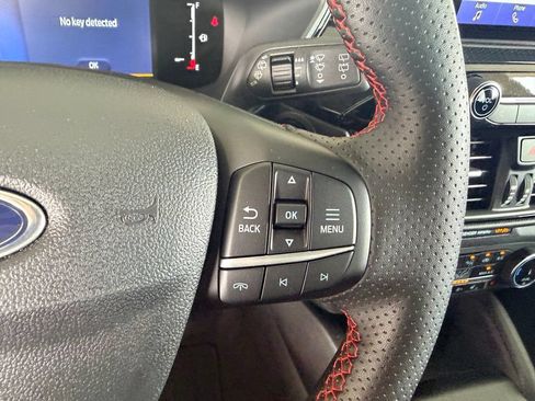 Used 2025 Ford Escape ST-Line Select AWD/4WD image 21