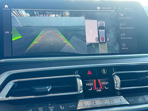 Used 2020 BMW X7 xDrive40i w/ Parking Assistance Package image 14