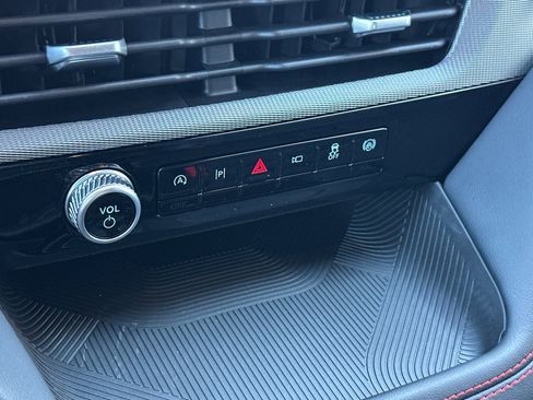 New 2026 Ford Explorer ST-Line w/ ST-Line Street Pack image 22