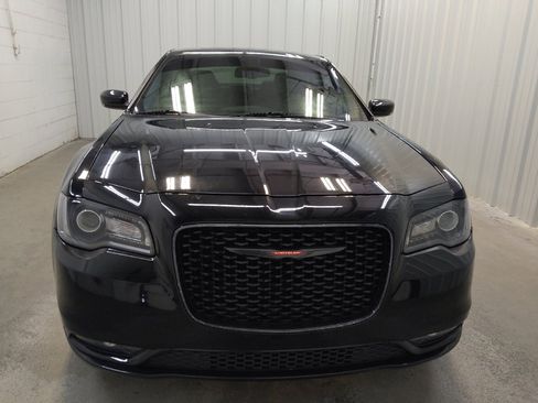 Used 2022 Chrysler 300 S RWD image 14