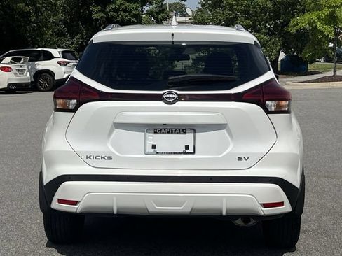 Used 2024 Nissan Kicks SV FWD image 12