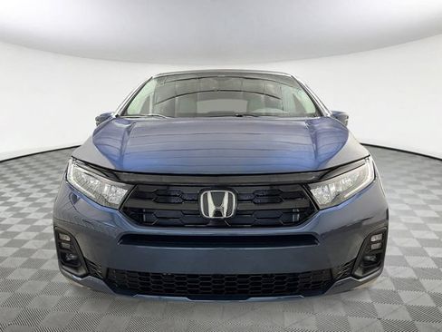 New 2026 Honda Odyssey Touring image 9