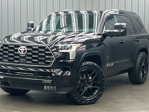 Used 2025 Toyota Sequoia Limited image 1