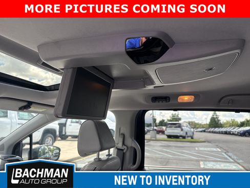 Used 2023 Honda Odyssey Elite image 12