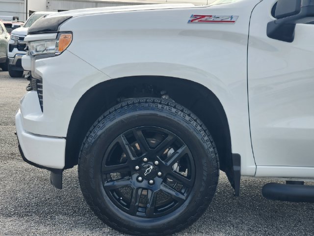 Used 2025 Chevrolet Silverado 1500 RST w/ Z71 Off-Road Package AWD/4WD image 8